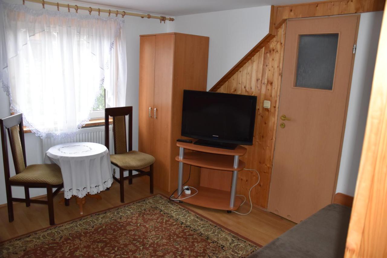 Domek Jaskolka Białowieża Dış mekan fotoğraf